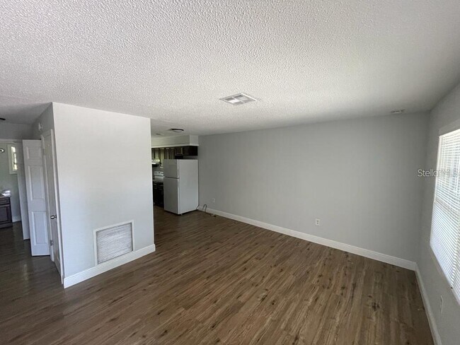 Foto del edificio - 10464 US-441