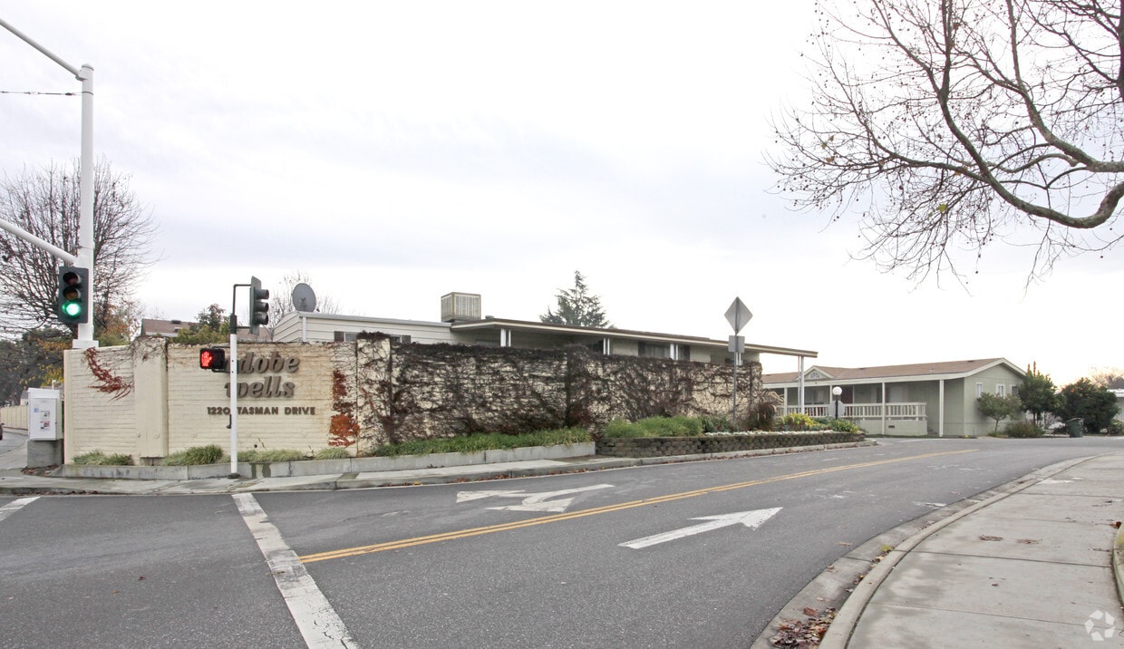 Building Photo - 1220 Tasman Dr
