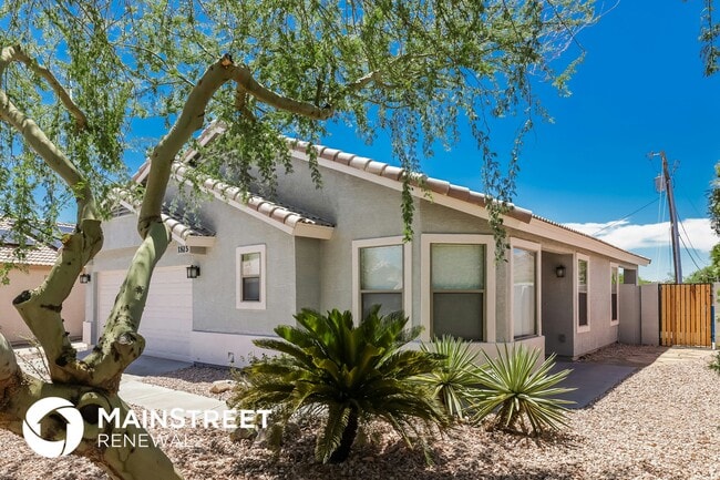 Building Photo - 1815 E Hamel Way