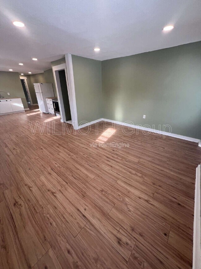 Foto del edificio - 2530 N Temple Ave