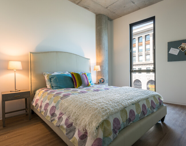 Foto del edificio - 1623 W Division St