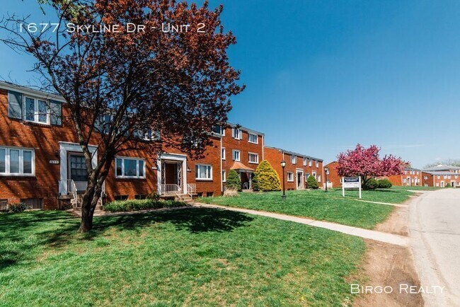 Building Photo - 1677 Skyline Dr