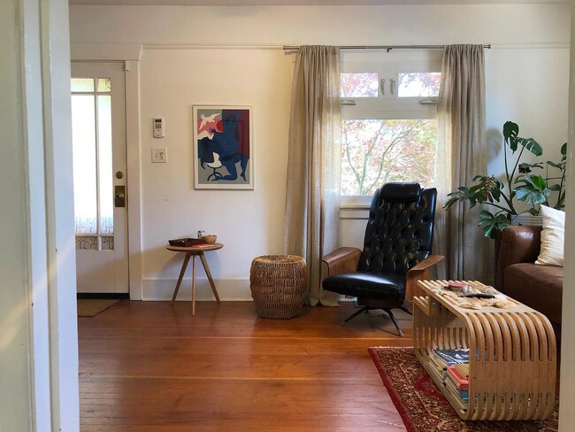 Foto del edificio - 9724 SE Ellis St