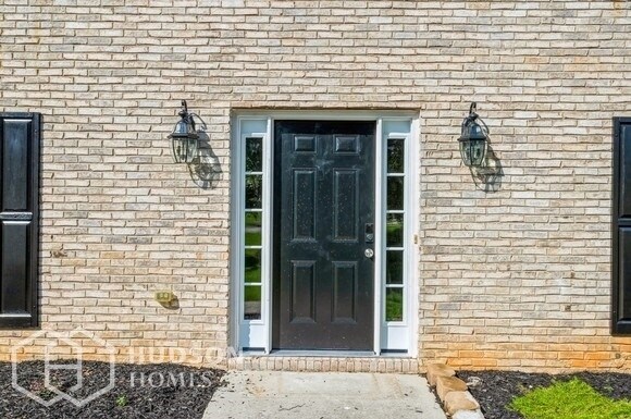 Building Photo - AVAILABLE NOW! - 2026 Gates Ct, McDonough,...