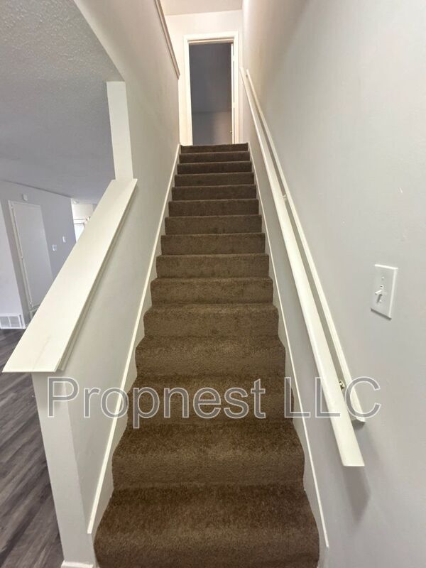 Foto del edificio - 801 Barrington Woods Cove