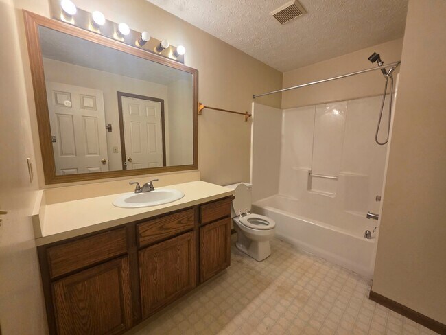 Foto del edificio - 3686 Harris Ave NW