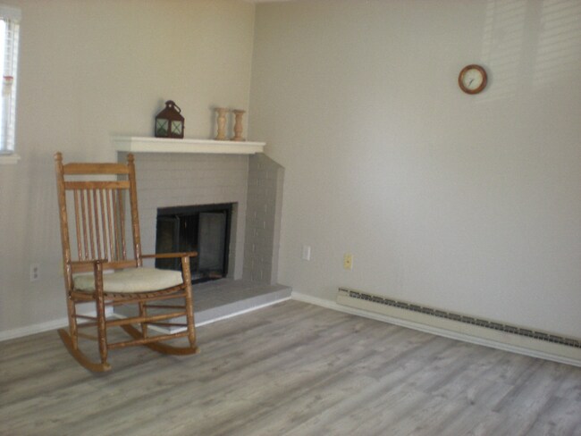 Foto del edificio - 1024 E Swallow Rd