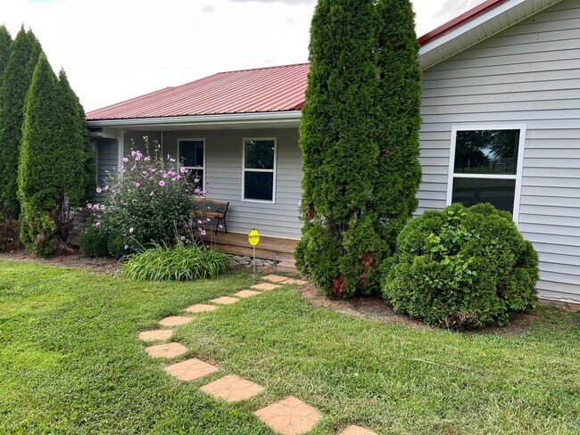 Building Photo - 4901 Paynes Mill Rd