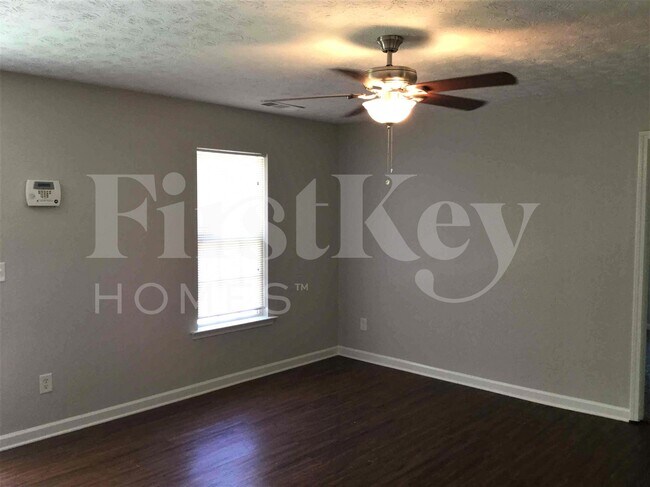 Building Photo - 9161 Thrash St SW