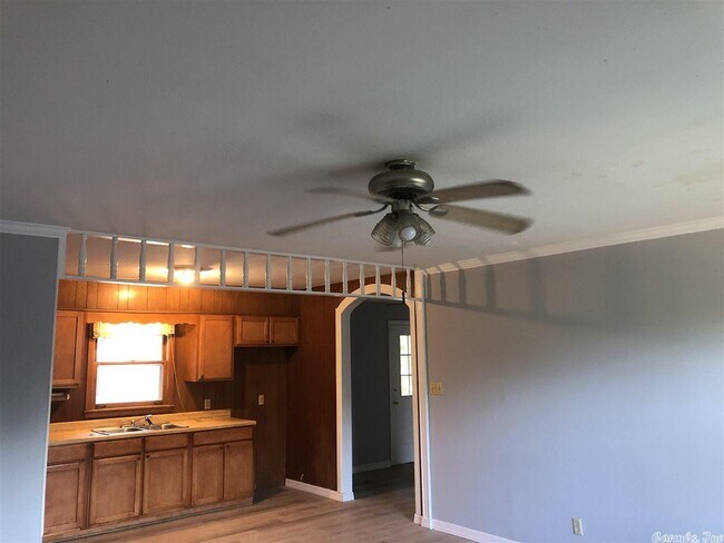 Building Photo - 5 Cisco Cir