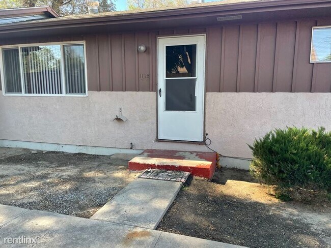 Foto del edificio - 2 br, 1 bath Townhome - 1112 W Mesa Ave