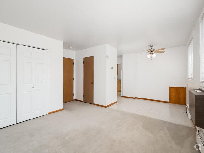 Building Photo - 4965 3rd St NE