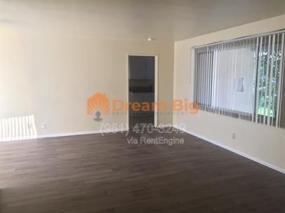 Foto del edificio - 652 Massachusetts Ave