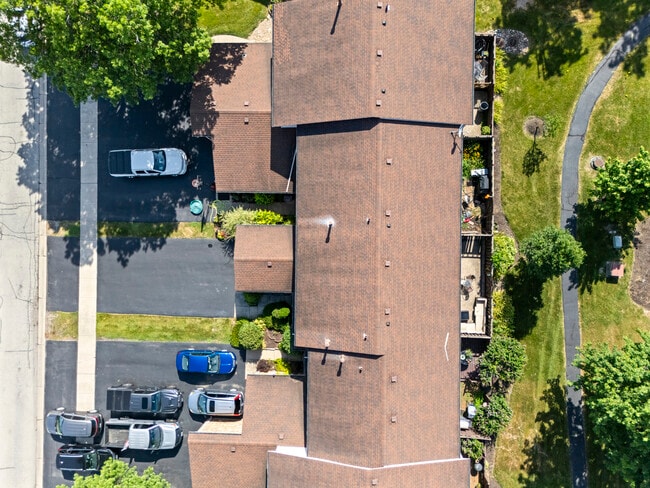 Building Photo - 6815 Brementowne Dr
