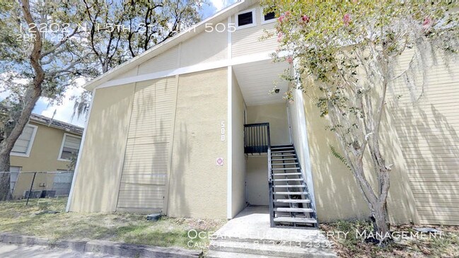Building Photo - 12202 N 15th St