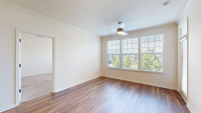 Interior Photo - Signal Hill Apartment Homes