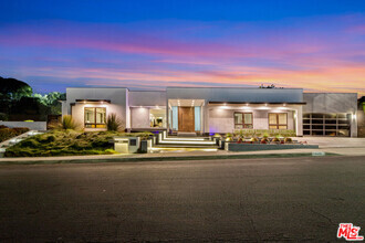 Building Photo - 3144 Corda Dr