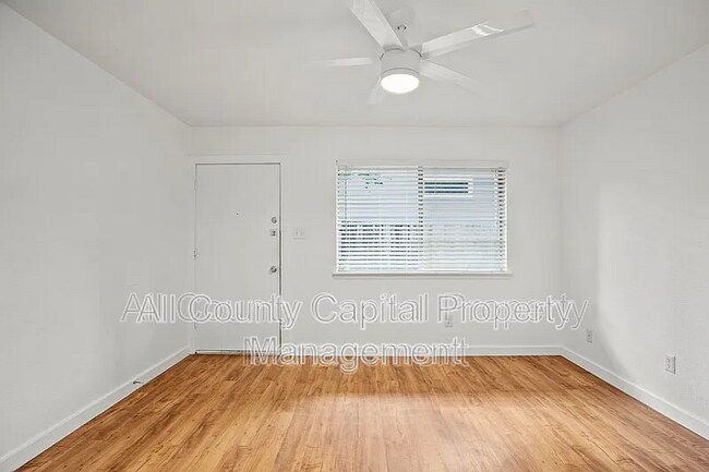 Foto del edificio - 502 W 35th St