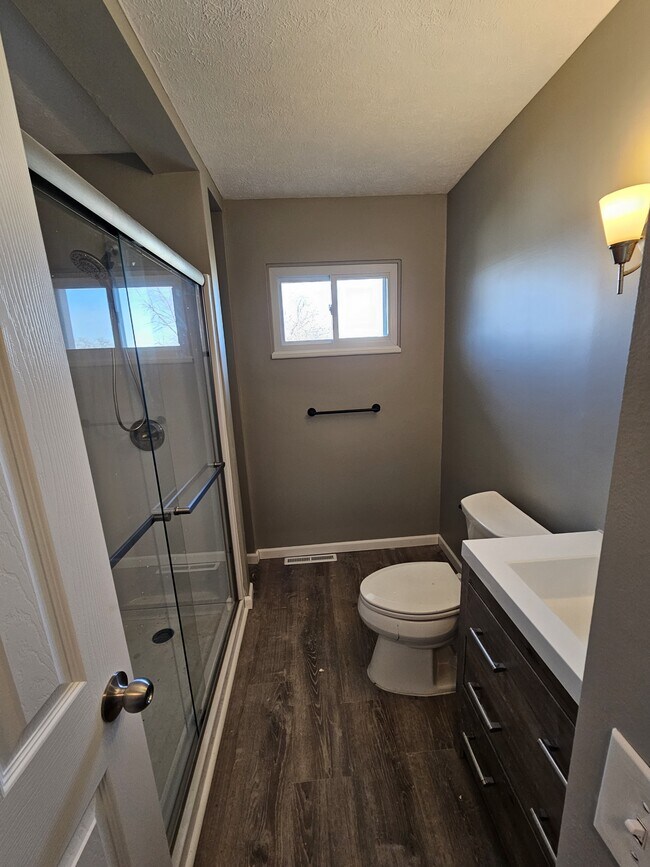 Foto del edificio - 13876 V St