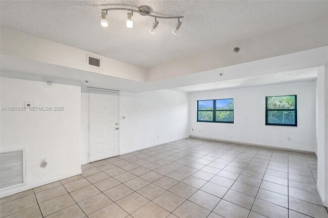 Foto del edificio - 1201 S Ocean Dr