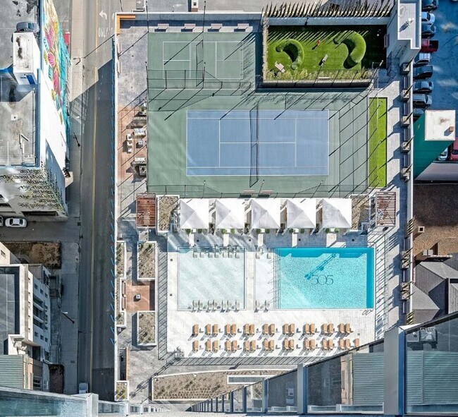 Photo - Highrise Condo in the Heart of Music City!