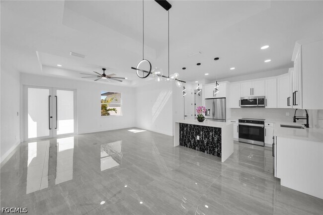 Foto del edificio - 3300 56th St W