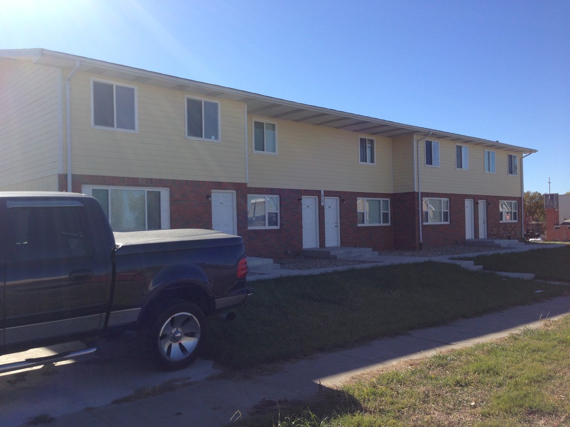 Building Photo - Parshall Apartments