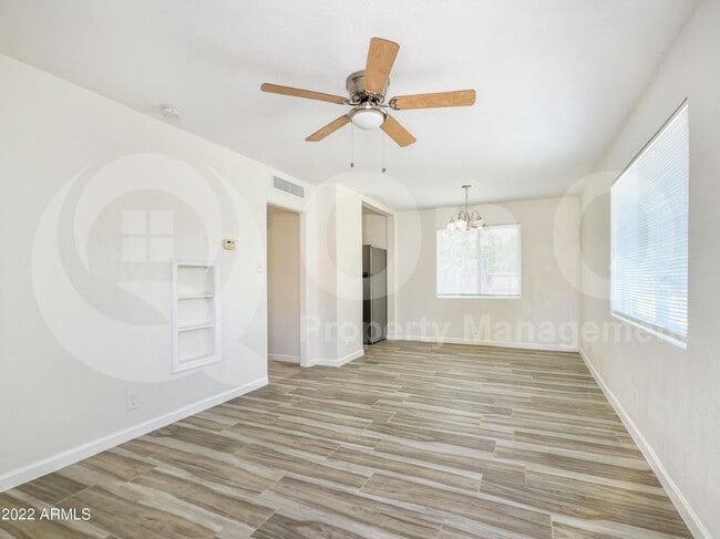 Photo - 2109 W Hayward Ave House