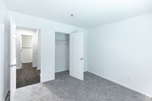 2BR, 2BA - The Perch
