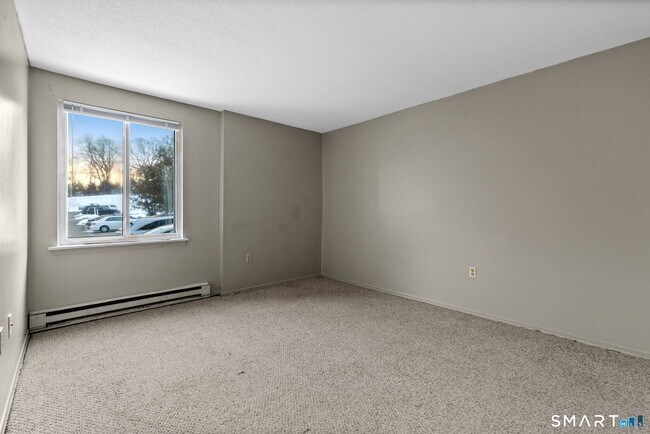 Foto del edificio - 199 Burgundy Hill Ln