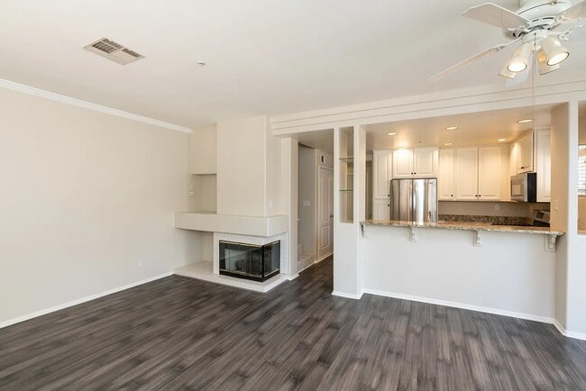 Foto del edificio - 12604 Carmel Country Rd