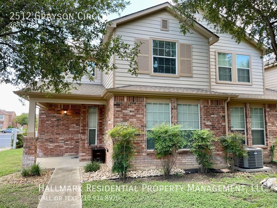 Primary Photo - 2512 Grayson Cir