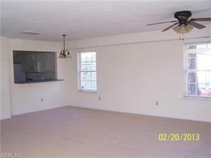 Building Photo - 704 Thayor St