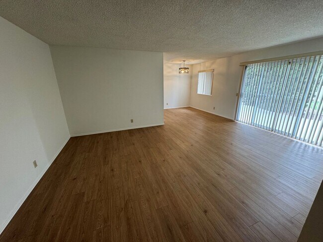 Building Photo - East Ventura Home- Spacious Backyard!