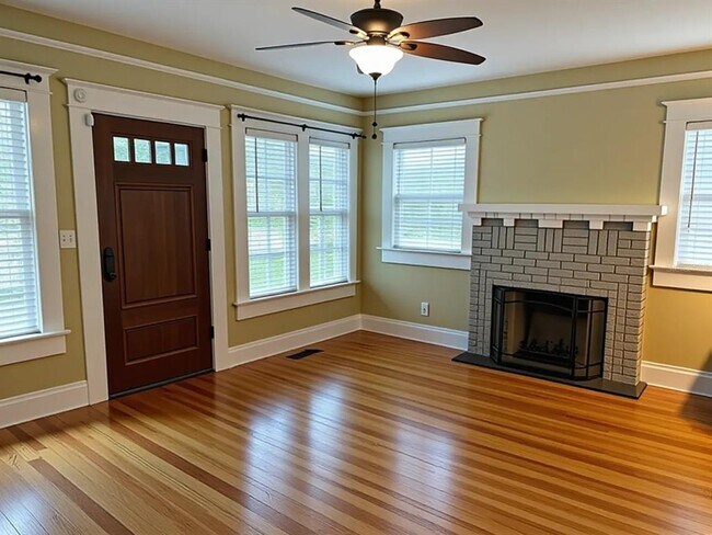 Foto del edificio - 807 S Fremont Ave