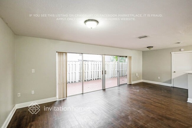 Foto del edificio - 14736 SW 92nd St