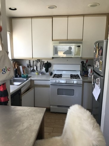 kitchen - 640 Vernon Ave