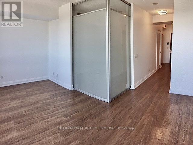 Photo du bâtiment - 5-4225 Sheppard Ave E