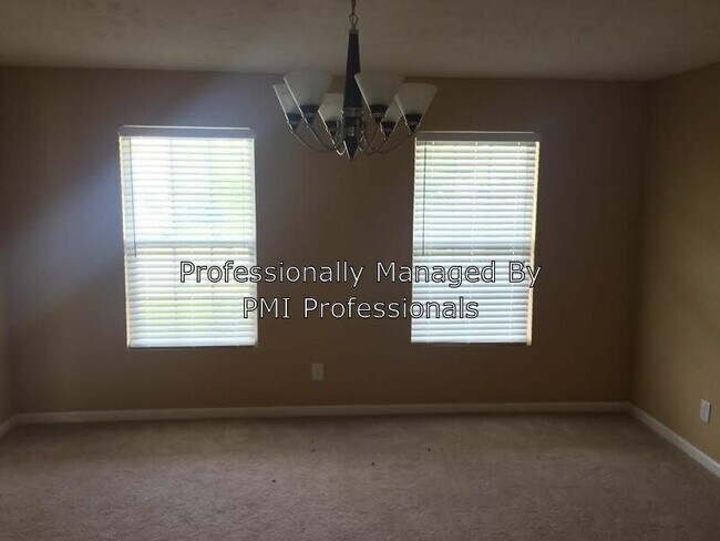 Building Photo - 412 Elderberry Way