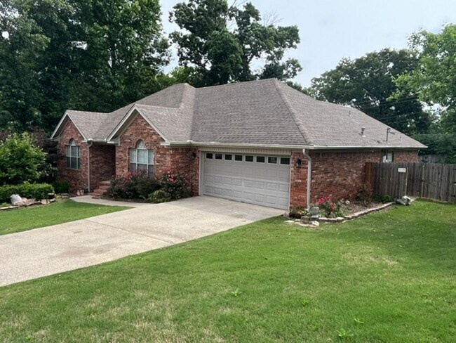 Foto del edificio - Beautiful 4 Bedroom 2 and a Half Bathroom in the Heart of Sherwood, AR