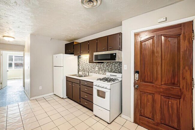 Foto del edificio - 3512 Dodge St