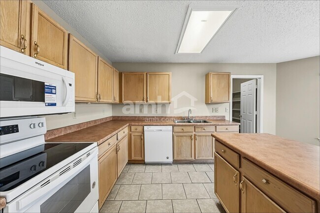 Foto del edificio - 11234 Berkley Sq