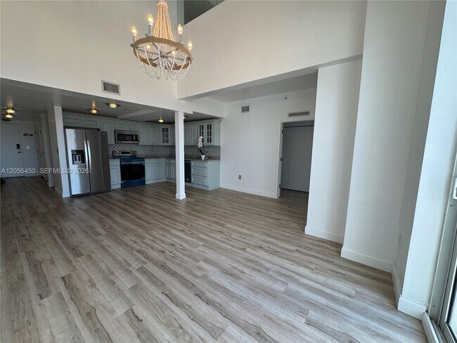 Building Photo - 3000 NE 188th St