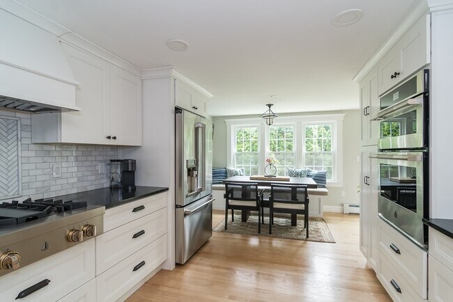 Foto del edificio - 1 Roberts Rd