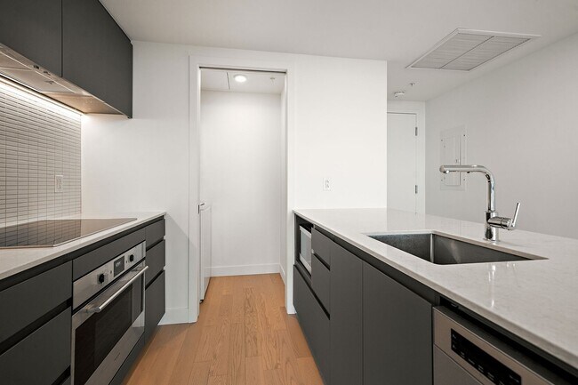 Photo du bâtiment - 1245 Rue de Bleury