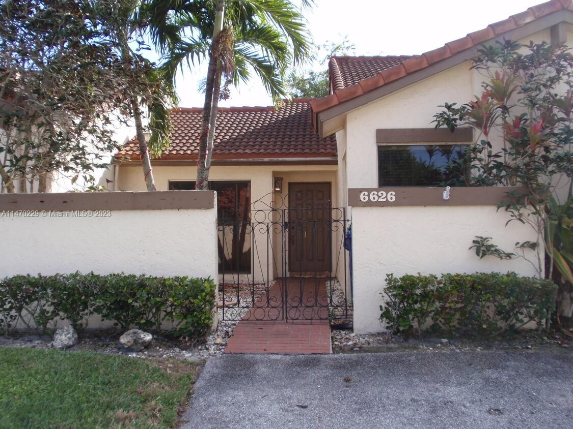 Foto principal - 6626 NW 181st Ln