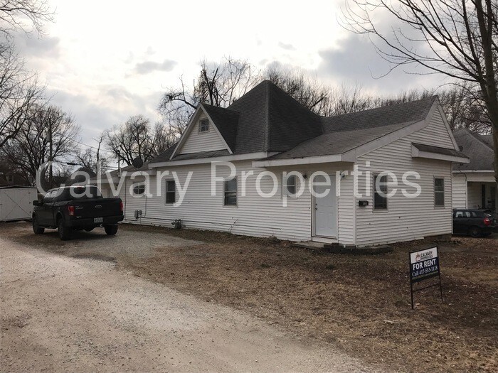 Primary Photo - 1020 W Calhoun St