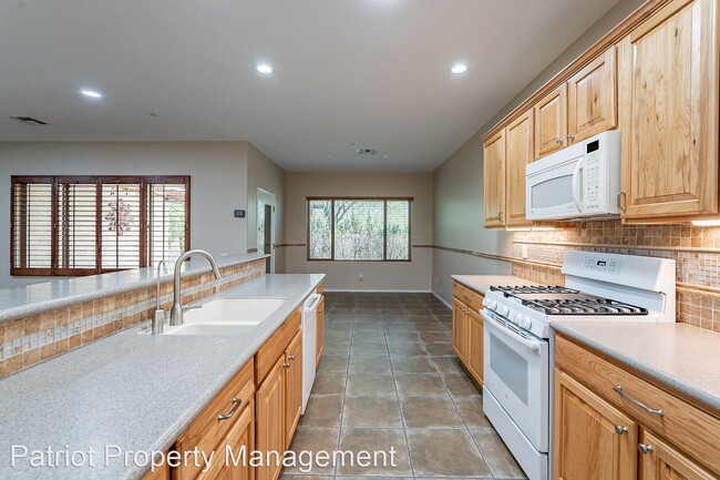 Building Photo - 3 br, 2 bath House - 42014 N Celebration Ct