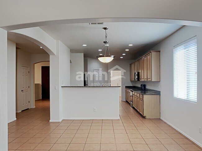 Building Photo - 6614 S 68th Ave