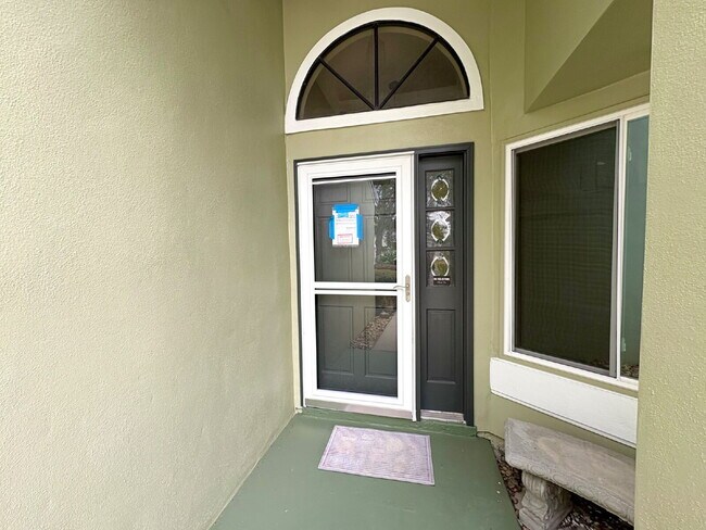 Building Photo - Charming 3-Bedroom Home in the Sought-Afte...